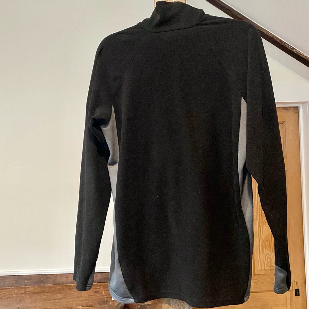 Macpac New Zealand Lightweight Performance Fleece - Picture 2 of 6